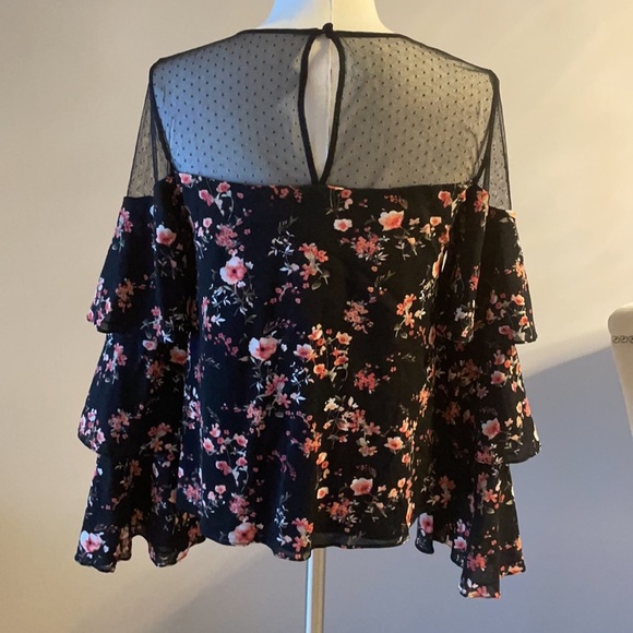 NWOT WHBM Floral print / mesh dot / blouse tiered bell sleeves stretch Small - Picture 6 of 12